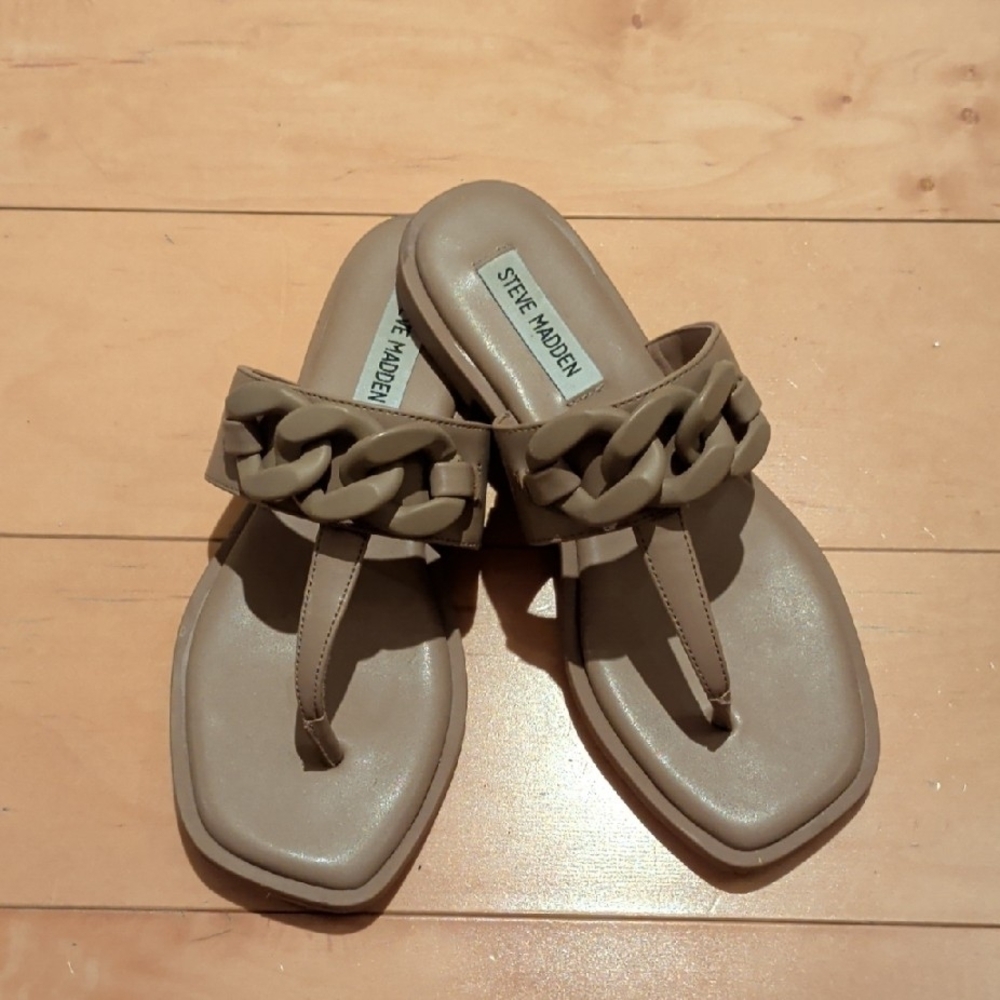 Steve Madden Ariellah Chain Sandals 6.5M Taupe Square Toe Slides